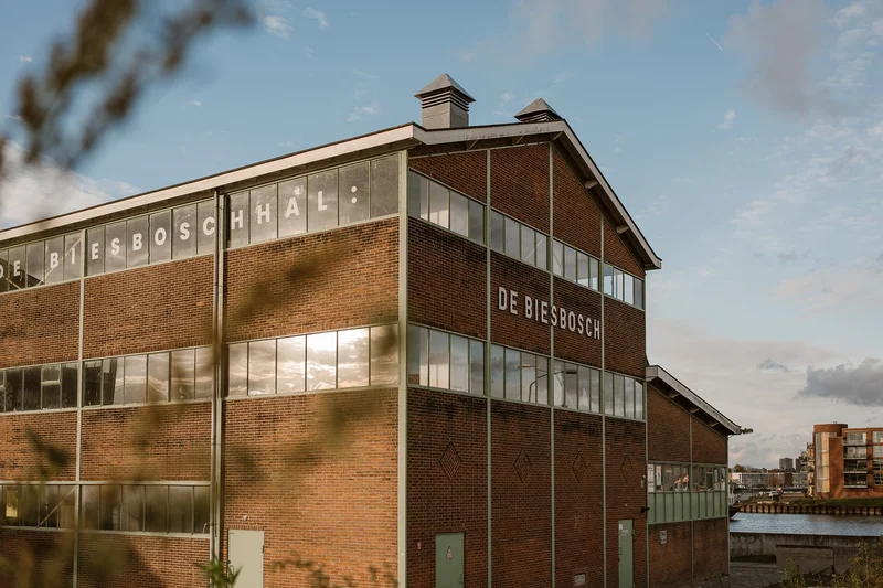 Overal dichtbij