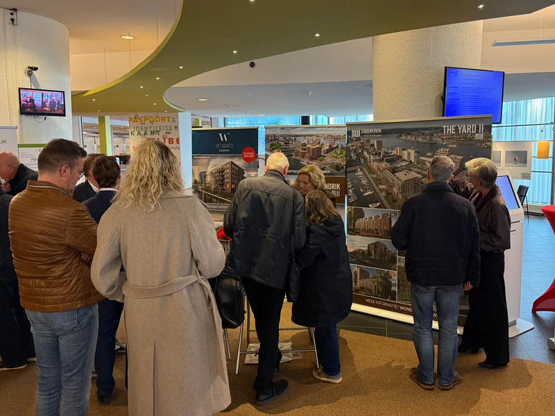 Dordtse Nieuwbouwmarkt groot succes